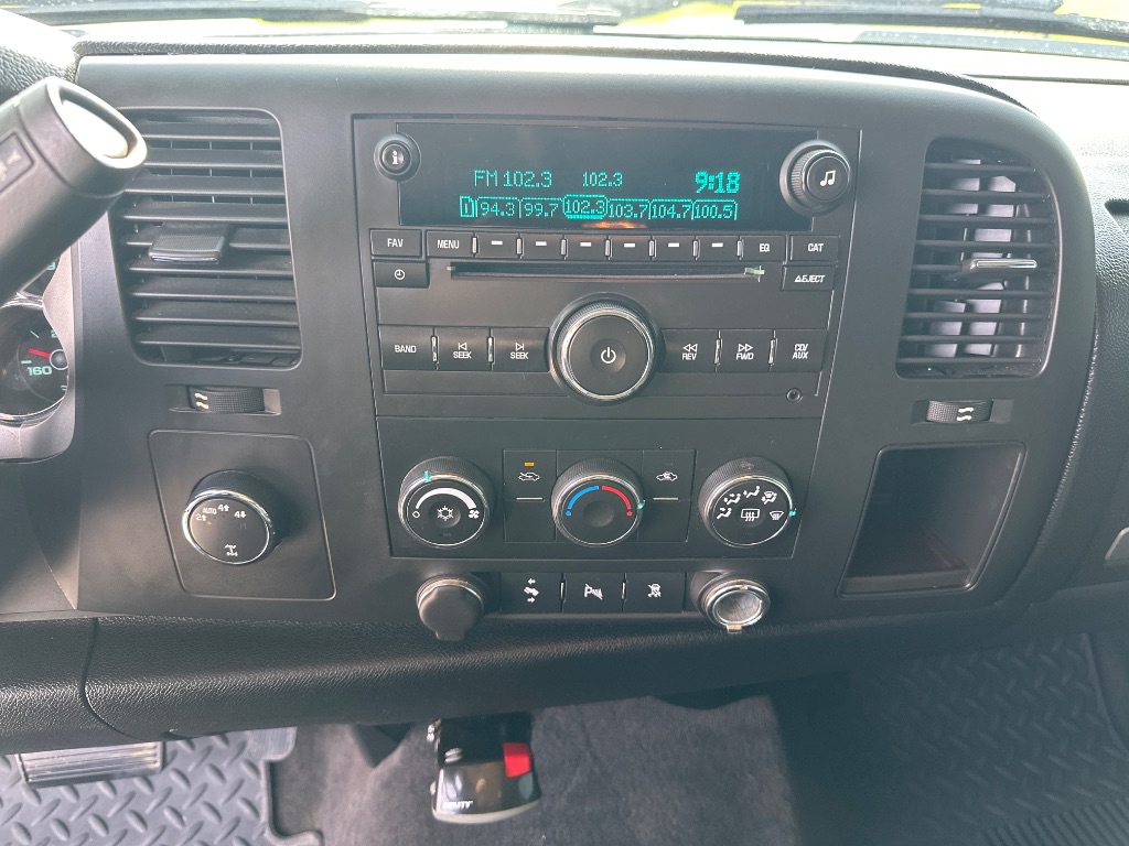 2010 Chevrolet Silverado 1500 LT - Photo 22