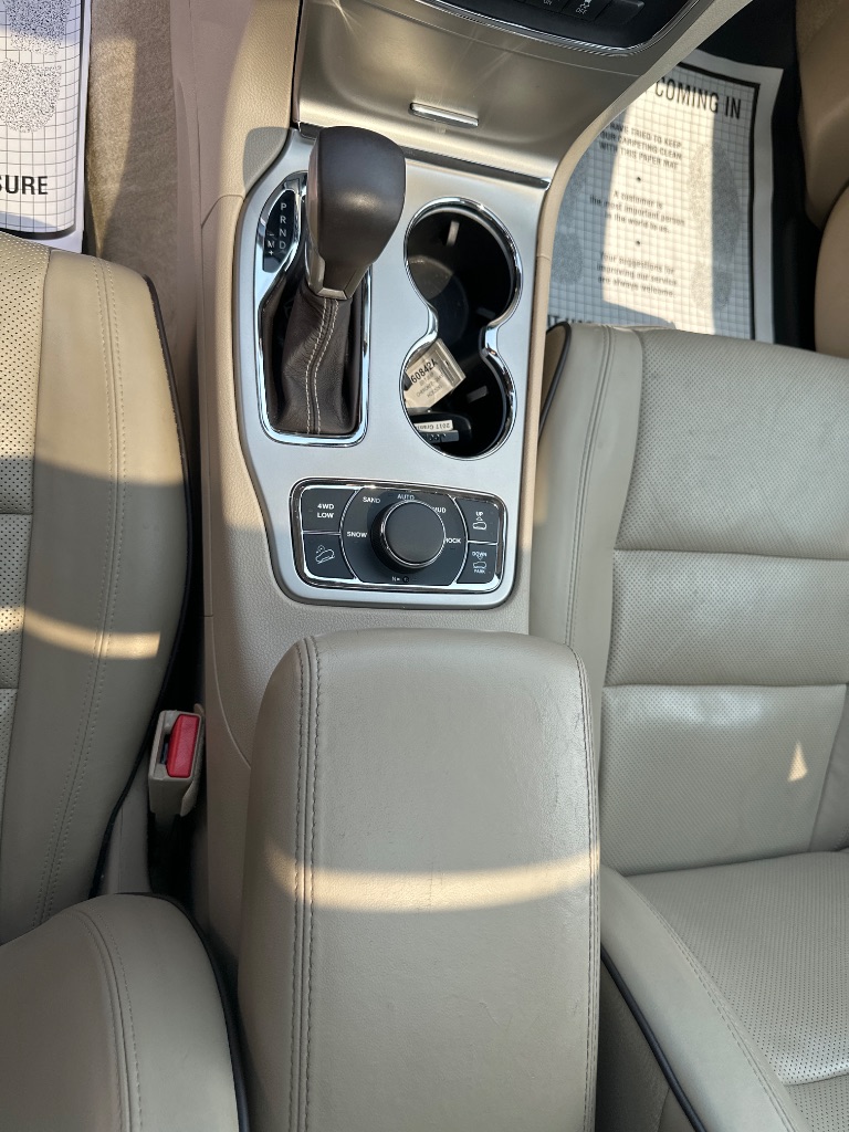 2017 Jeep Grand Cherokee Overland - Photo 18